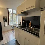 Small In The Heart Of דירה ליל